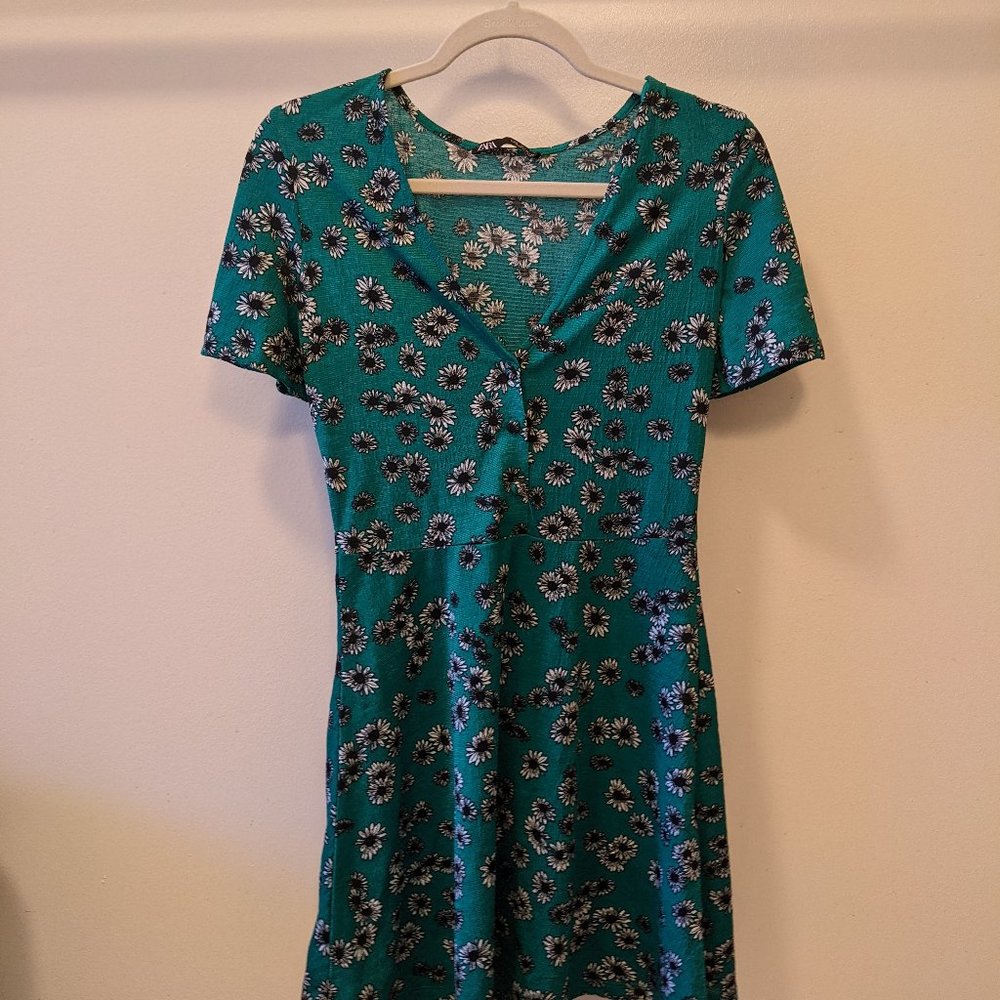 Zara size S green flower print dress